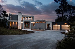 Door County House & Garden Walk Home